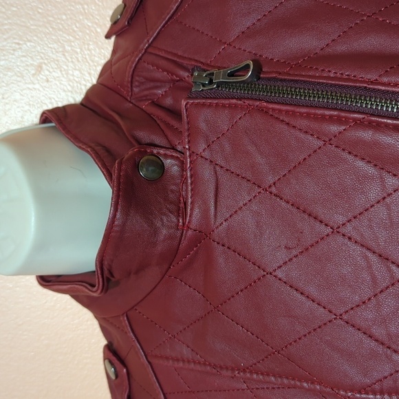Iparelde Quilted Asymmetrical Maroon Quilted Moto Leather Jacket XS/S (label XL) - Picture 5 of 13